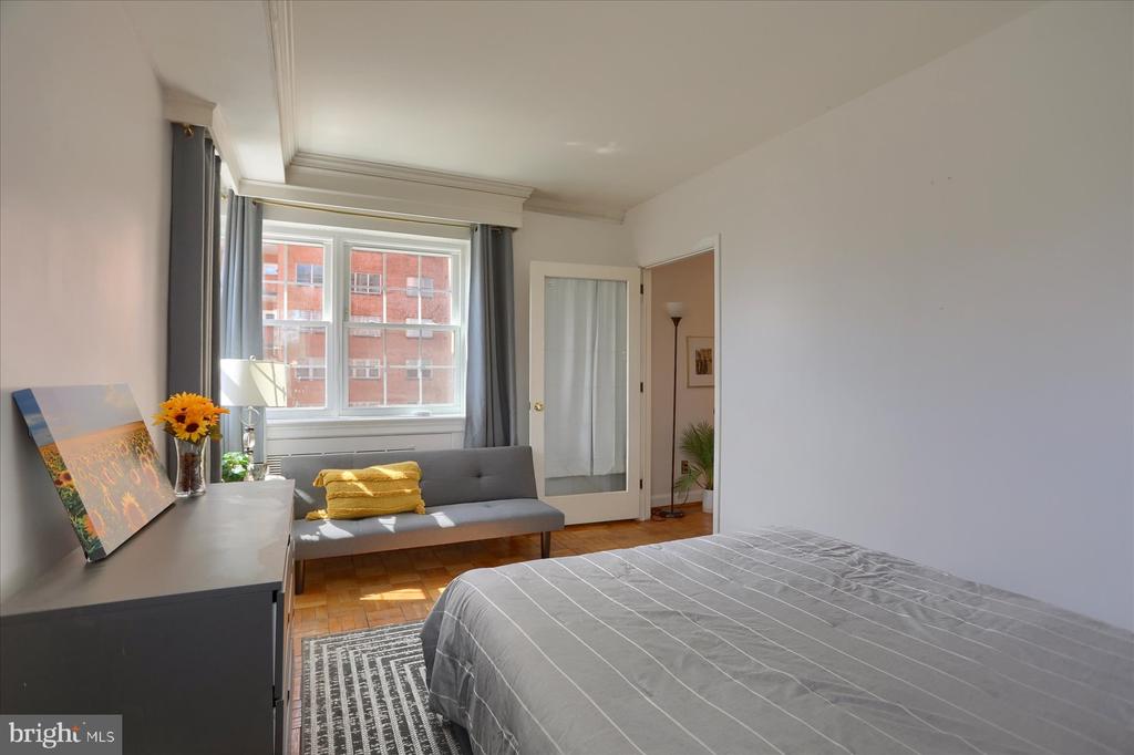 3601 GREENWAY 412