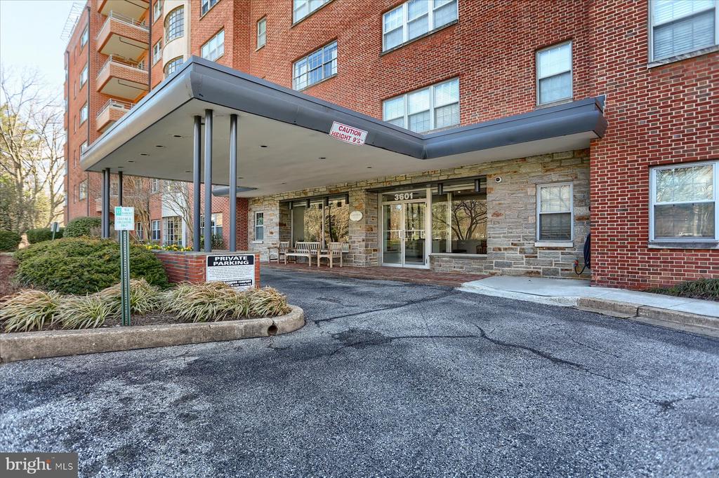 3601 GREENWAY 412