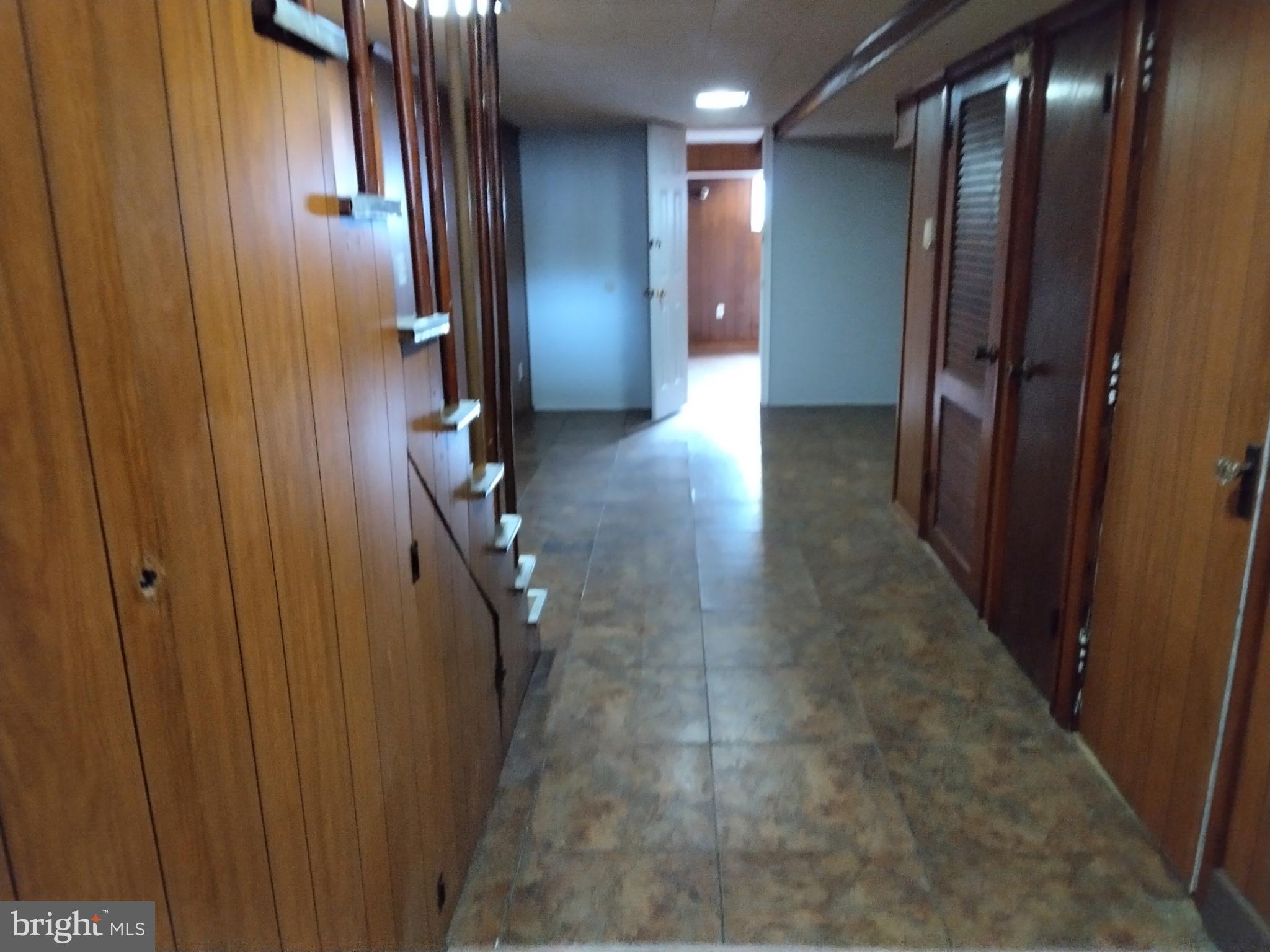 812 N LINWOOD AVENUE