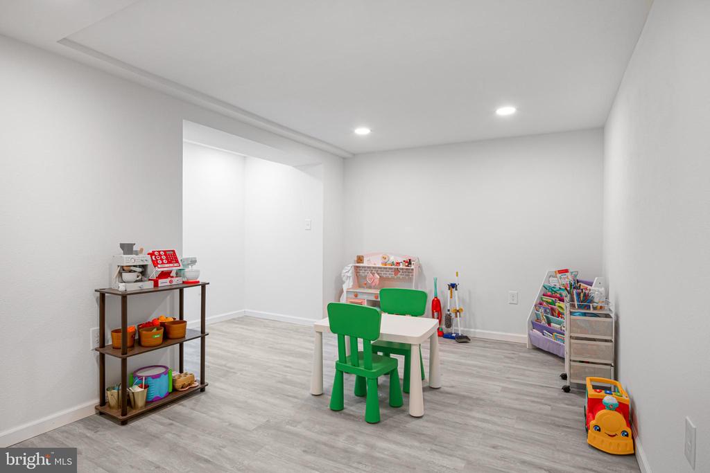 3308 WESTFIELD AVENUE