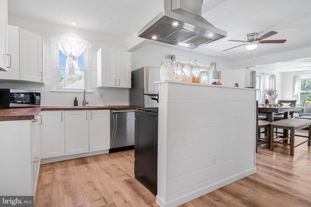 3308 WESTFIELD AVENUE