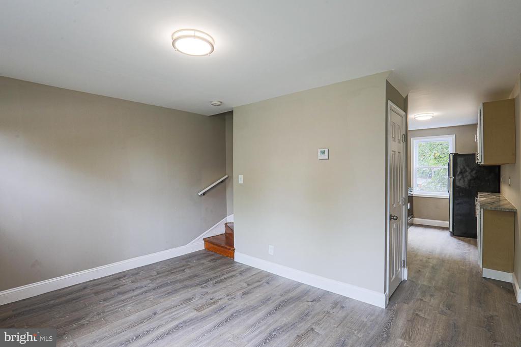 2841 ROUND ROAD