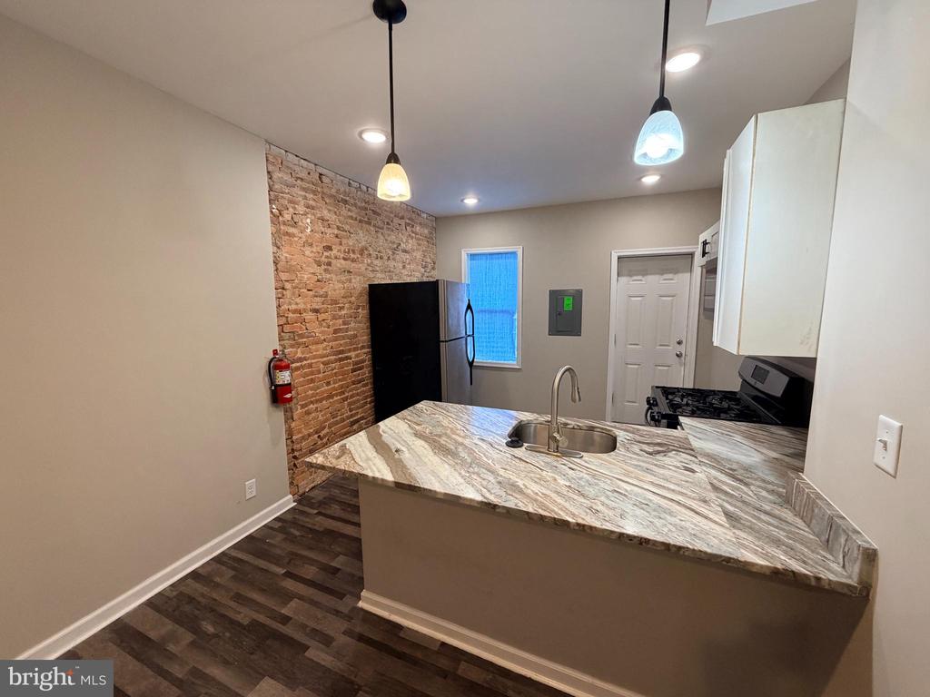4654 YORK ROAD 2