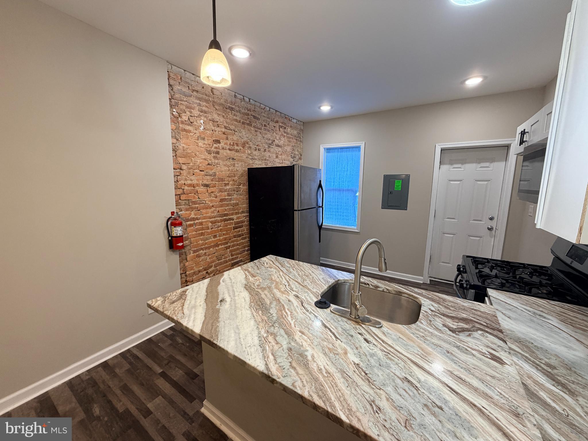 4654 YORK ROAD 2