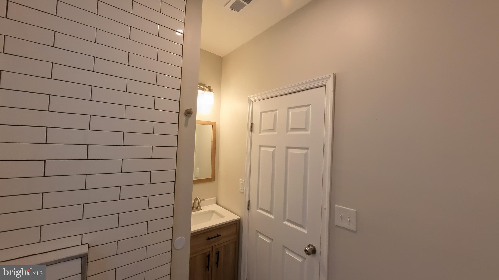 4646 YORK ROAD 4