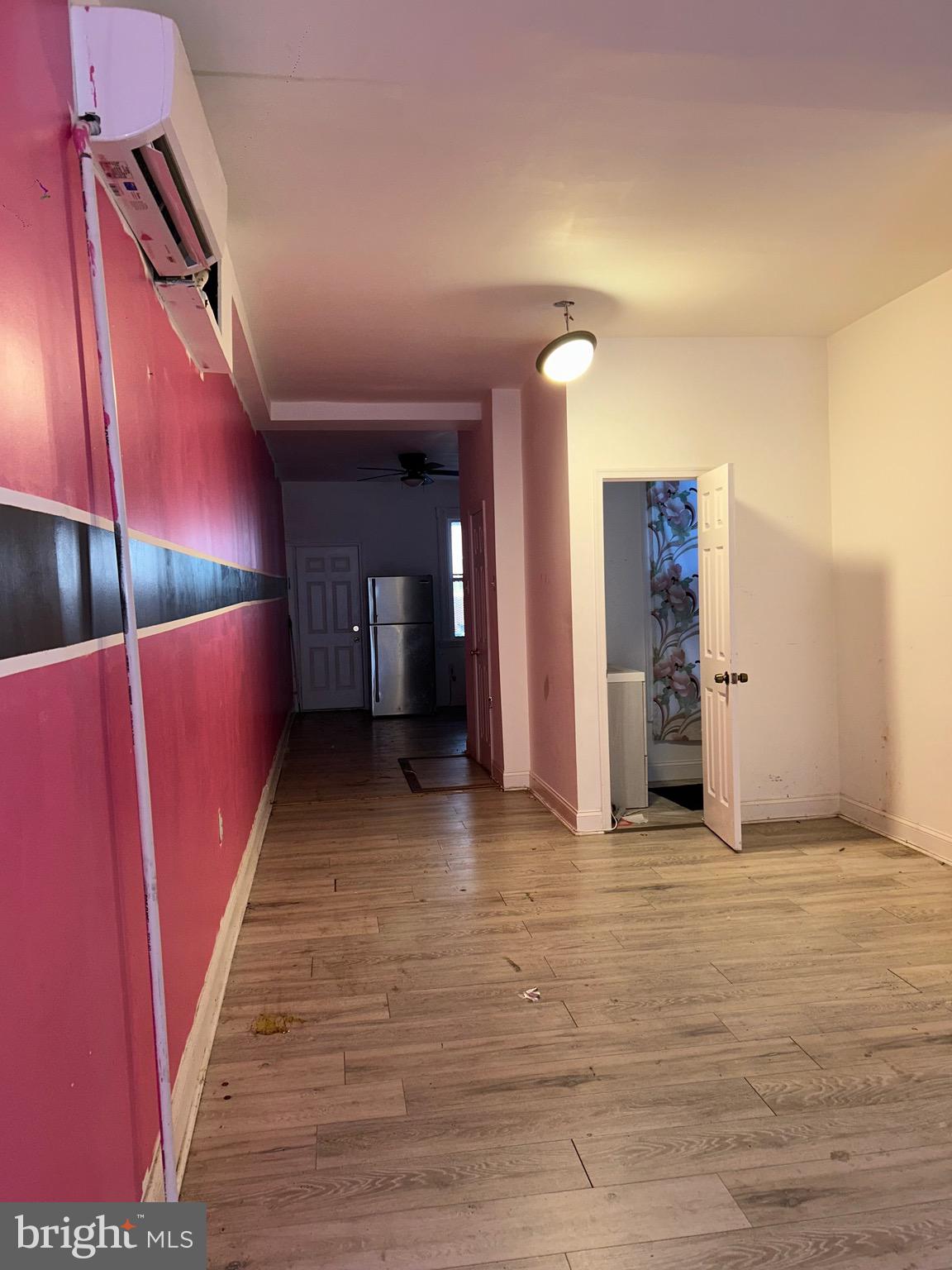 2729 PARKWOOD AVENUE