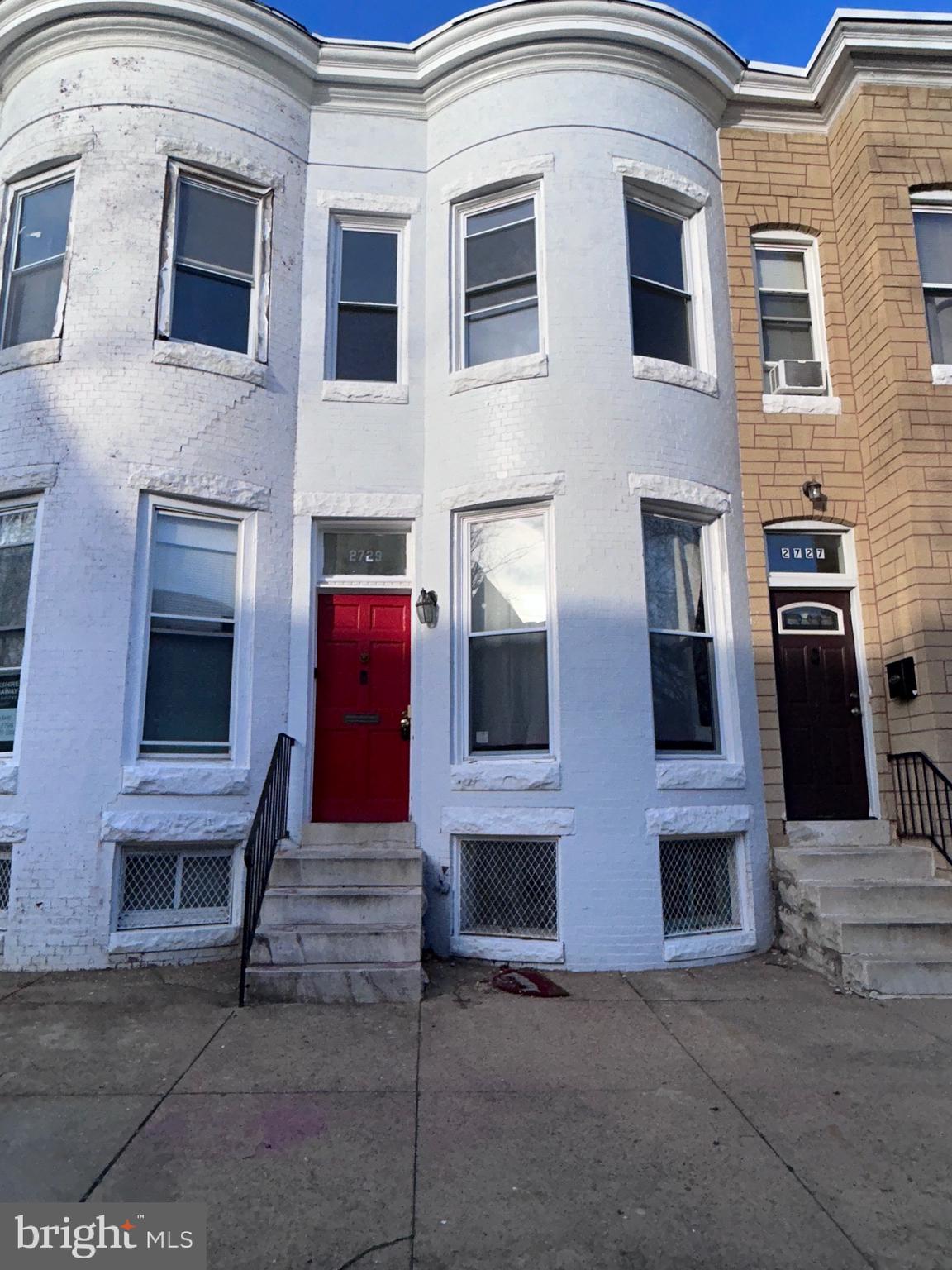 2729 PARKWOOD AVENUE