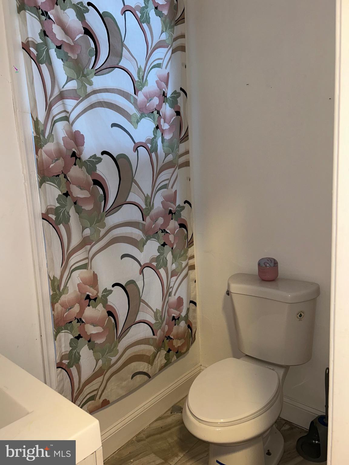 2729 PARKWOOD AVENUE