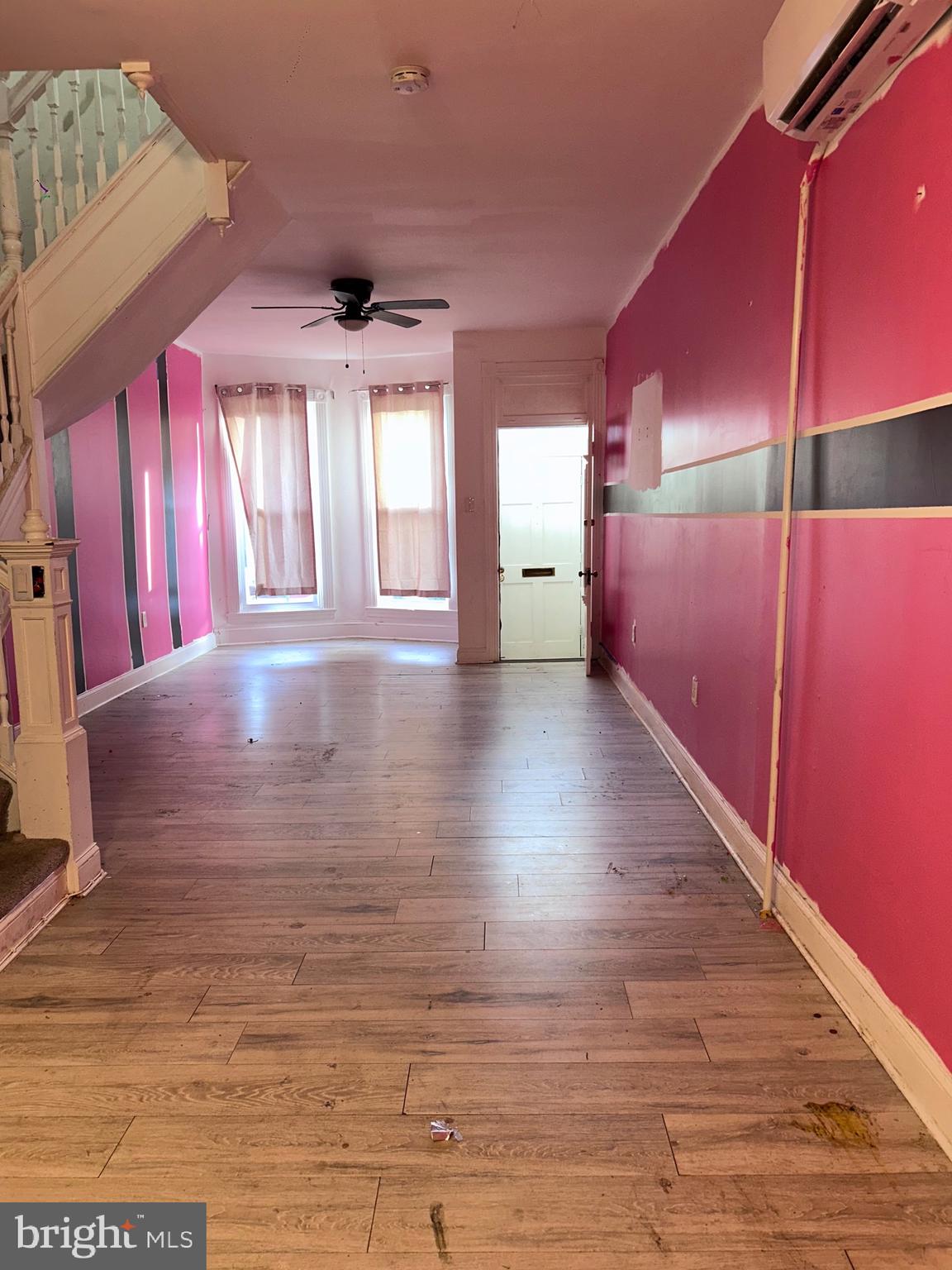 2729 PARKWOOD AVENUE