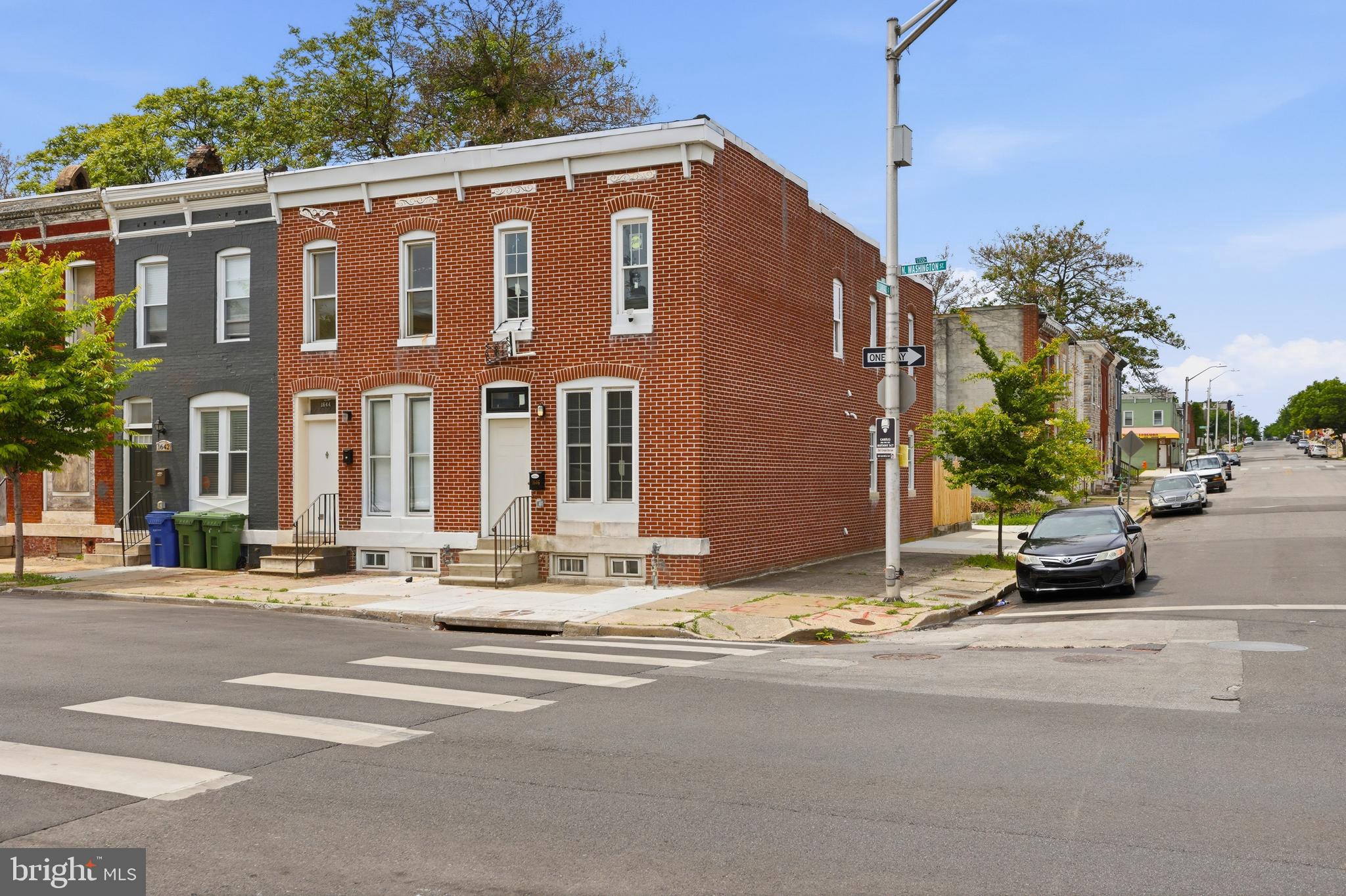 1646 N WASHINGTON STREET