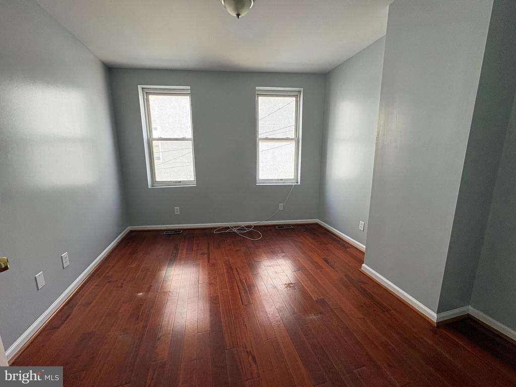 1624 ELKINS LANE