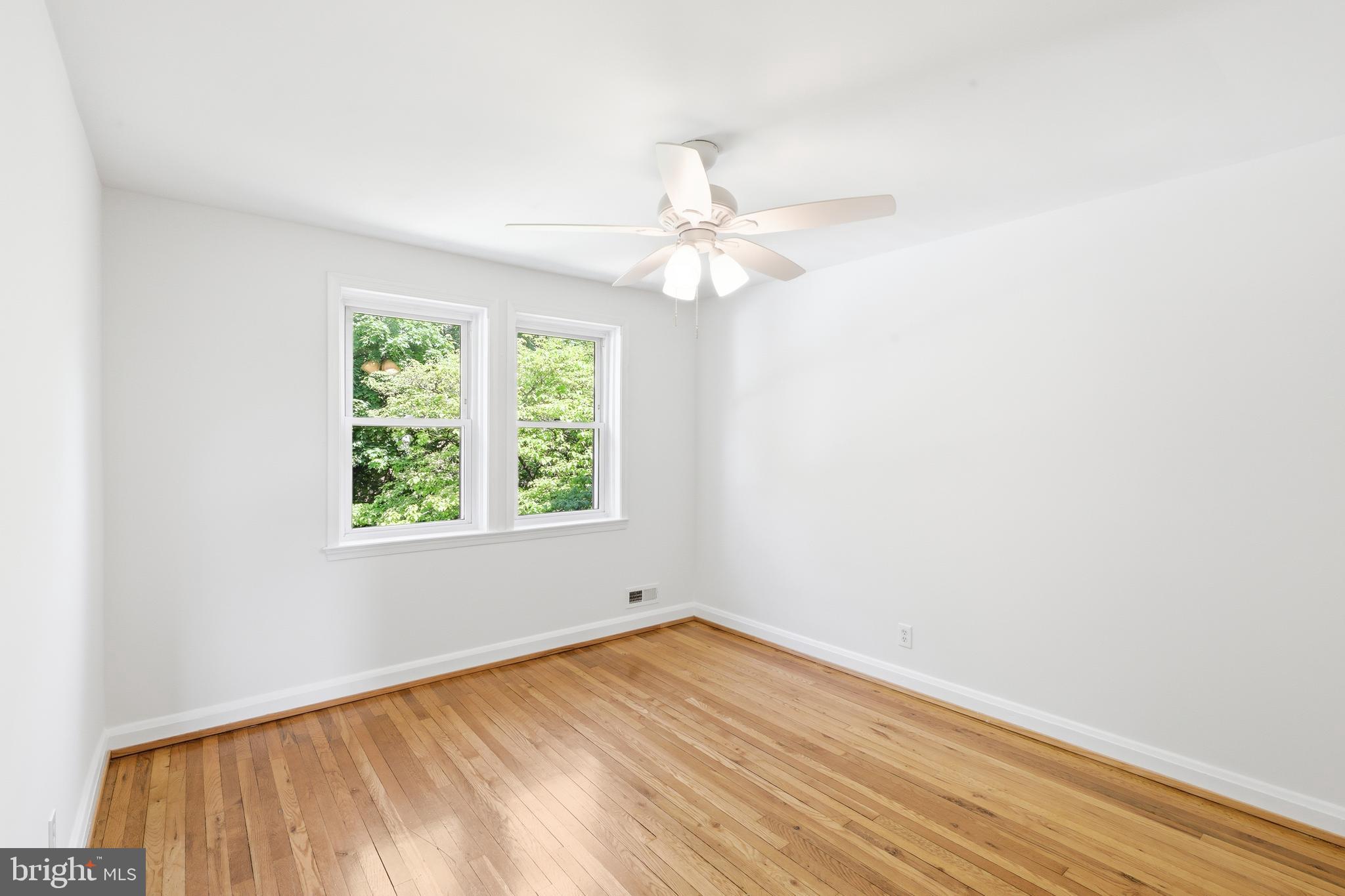 1421 W 41ST STREET W