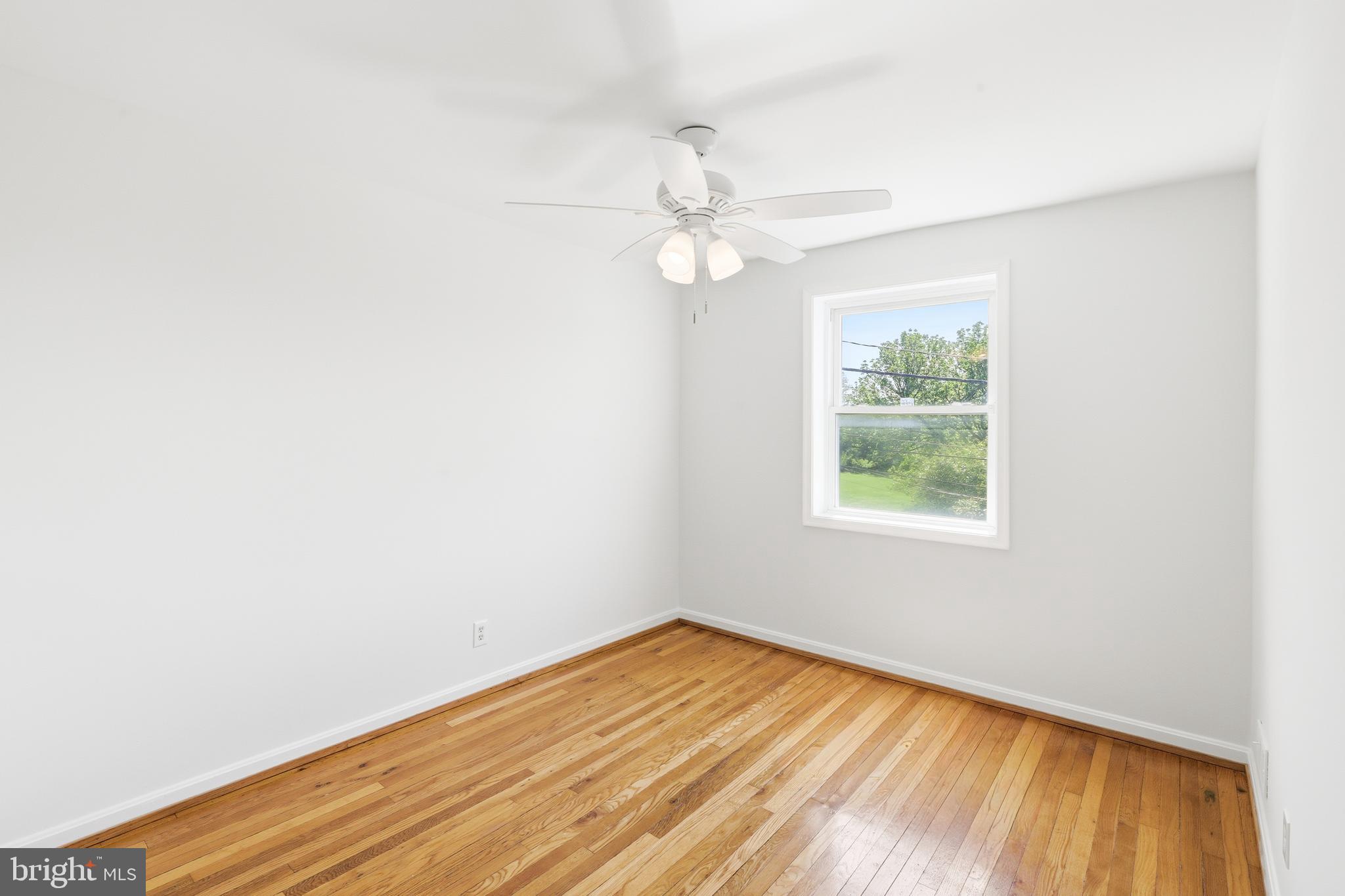 1421 W 41ST STREET W