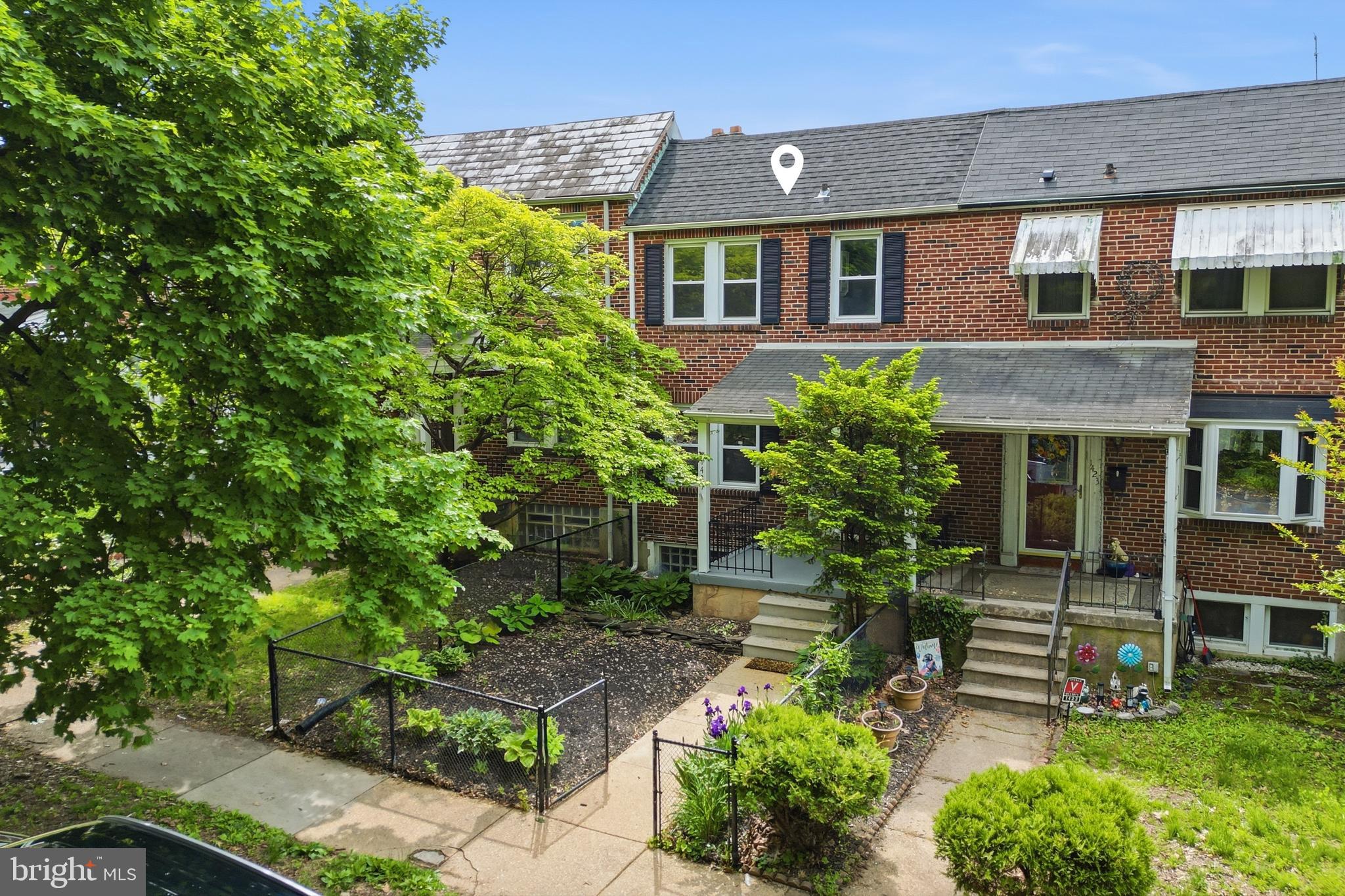 1421 W 41ST STREET W