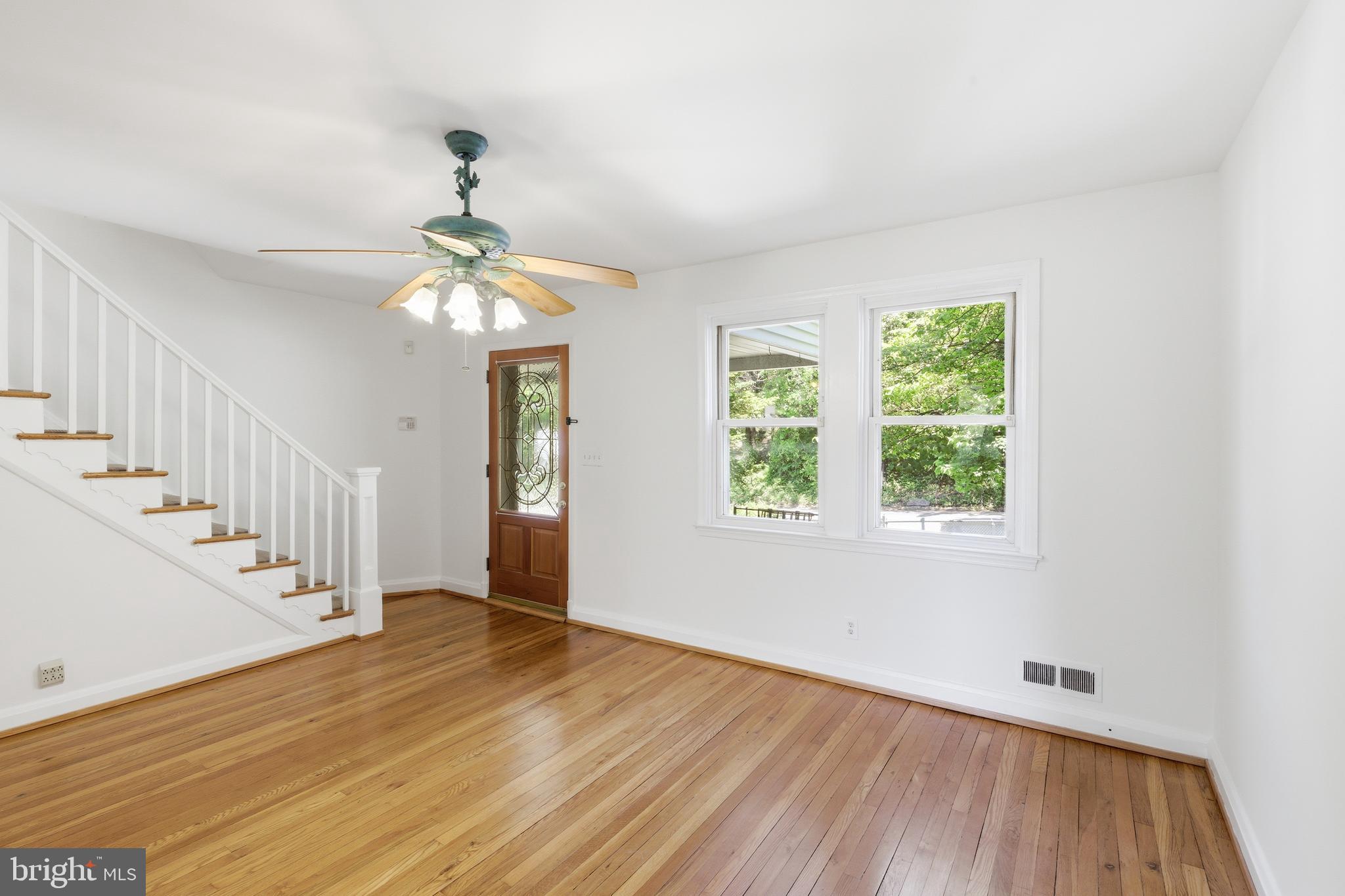 1421 W 41ST STREET W