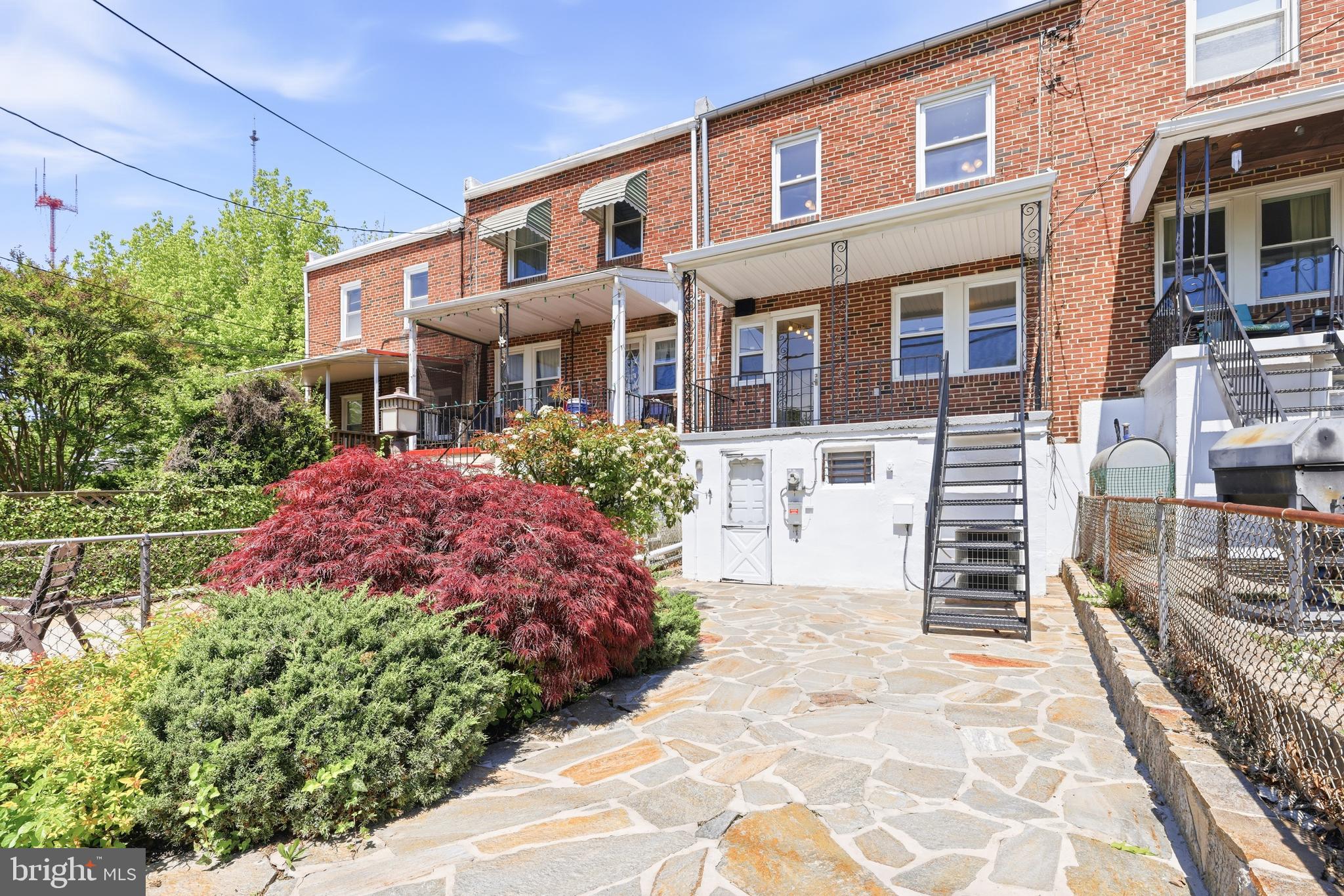 1421 W 41ST STREET W