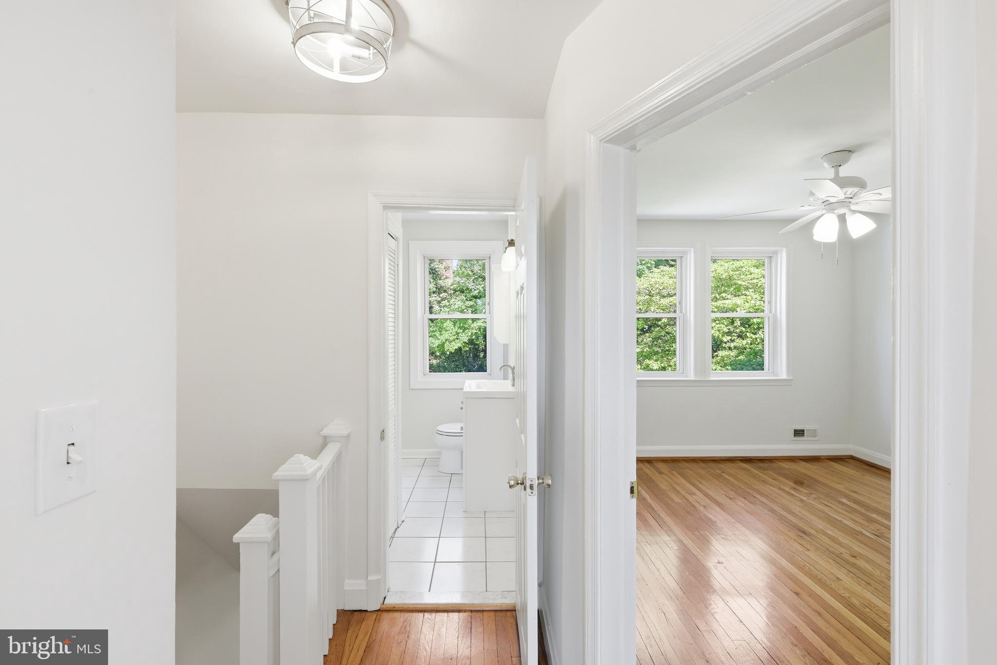 1421 W 41ST STREET W