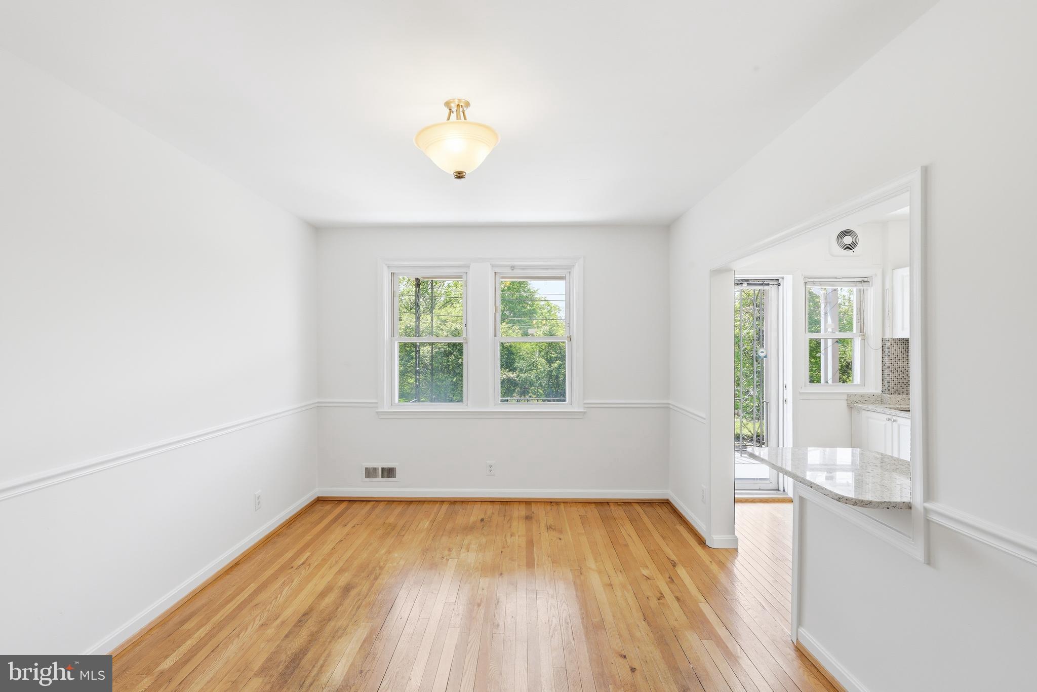 1421 W 41ST STREET W