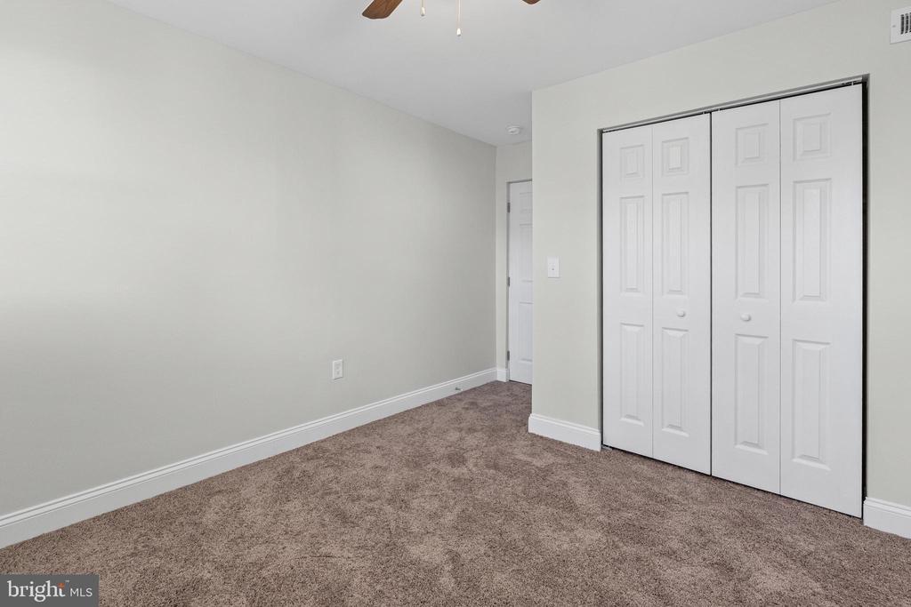 923 BENNETT PLACE