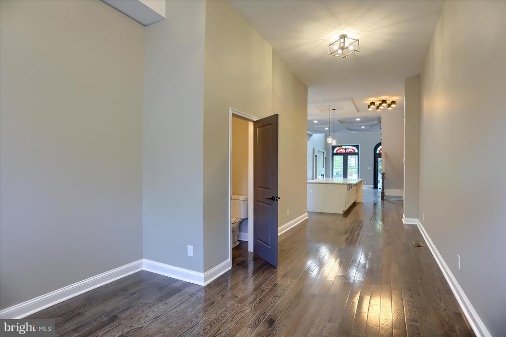 1811 MADISON AVENUE
