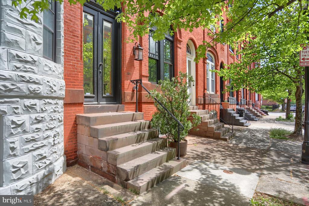 1811 MADISON AVENUE