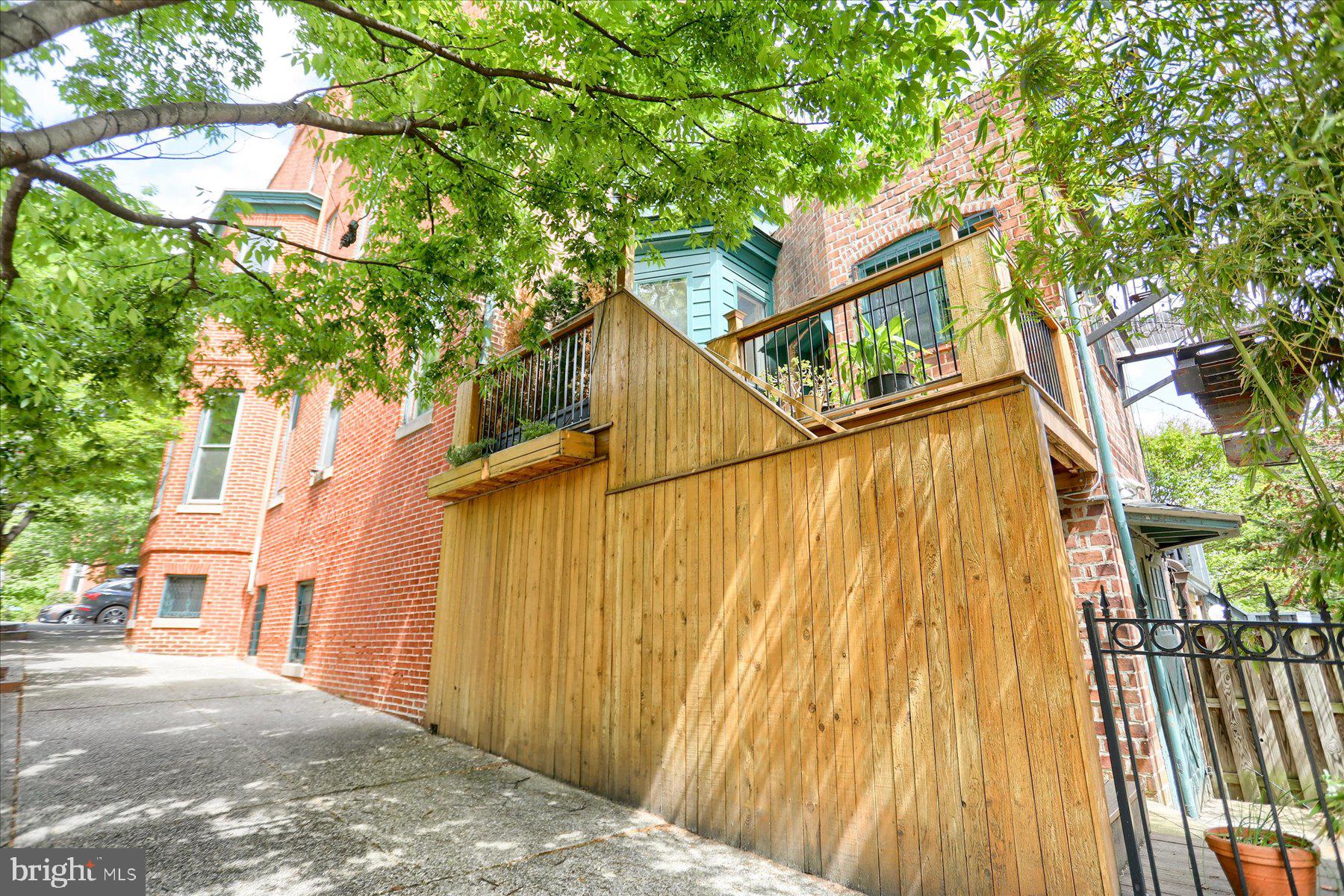 131 W LANVALE STREET
