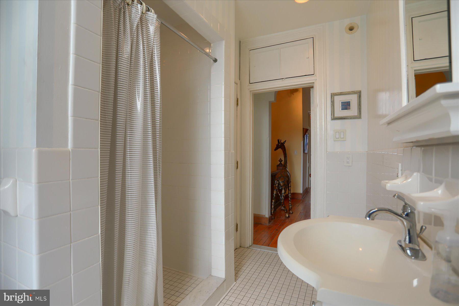 131 W LANVALE STREET