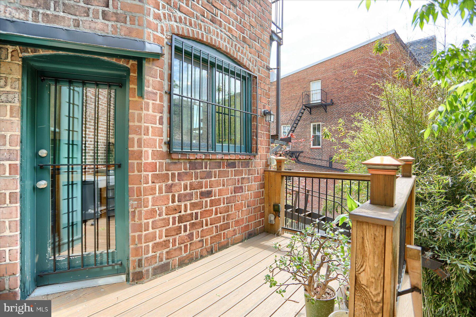 131 W LANVALE STREET