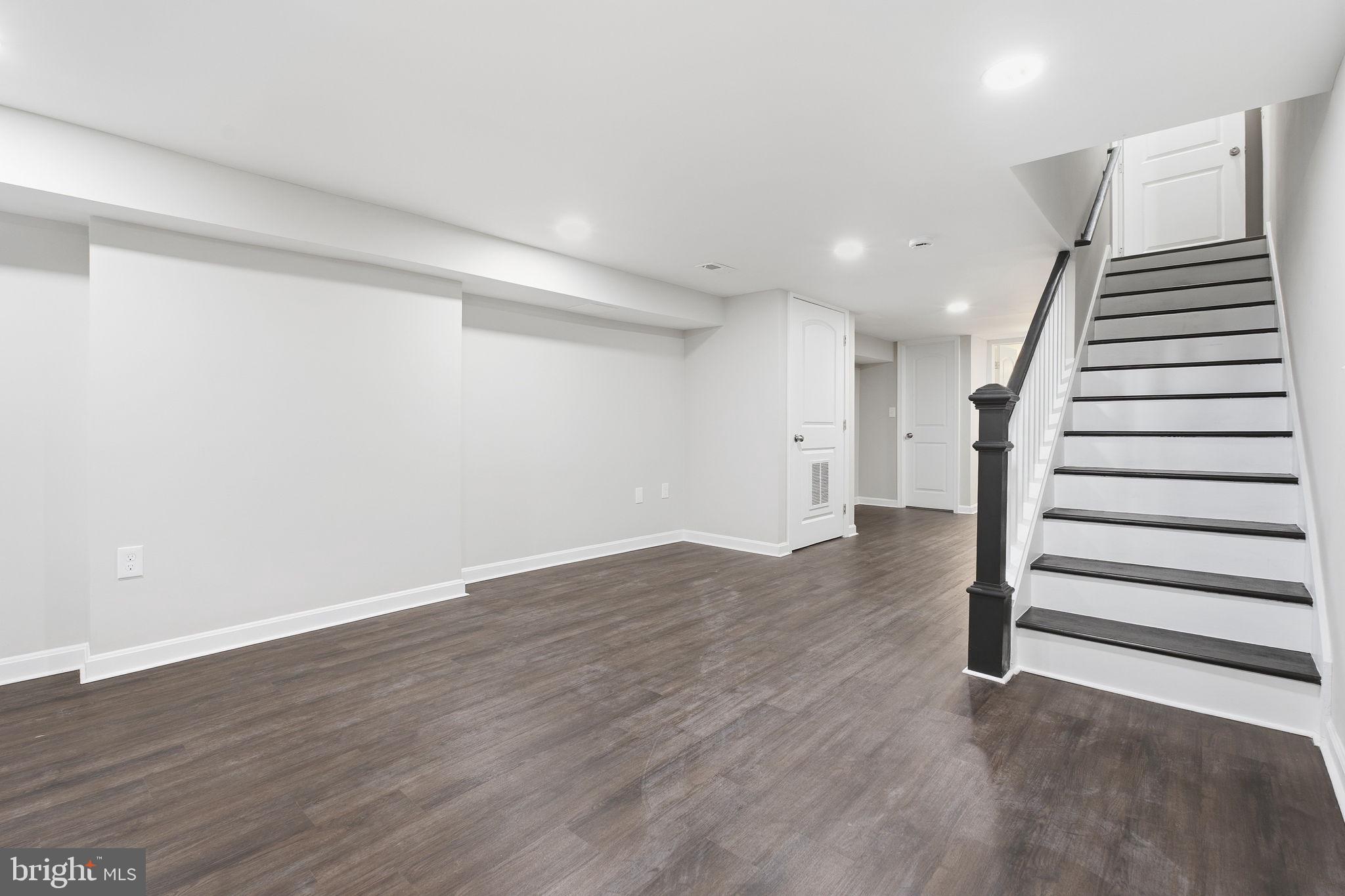 1032 N FULTON AVENUE