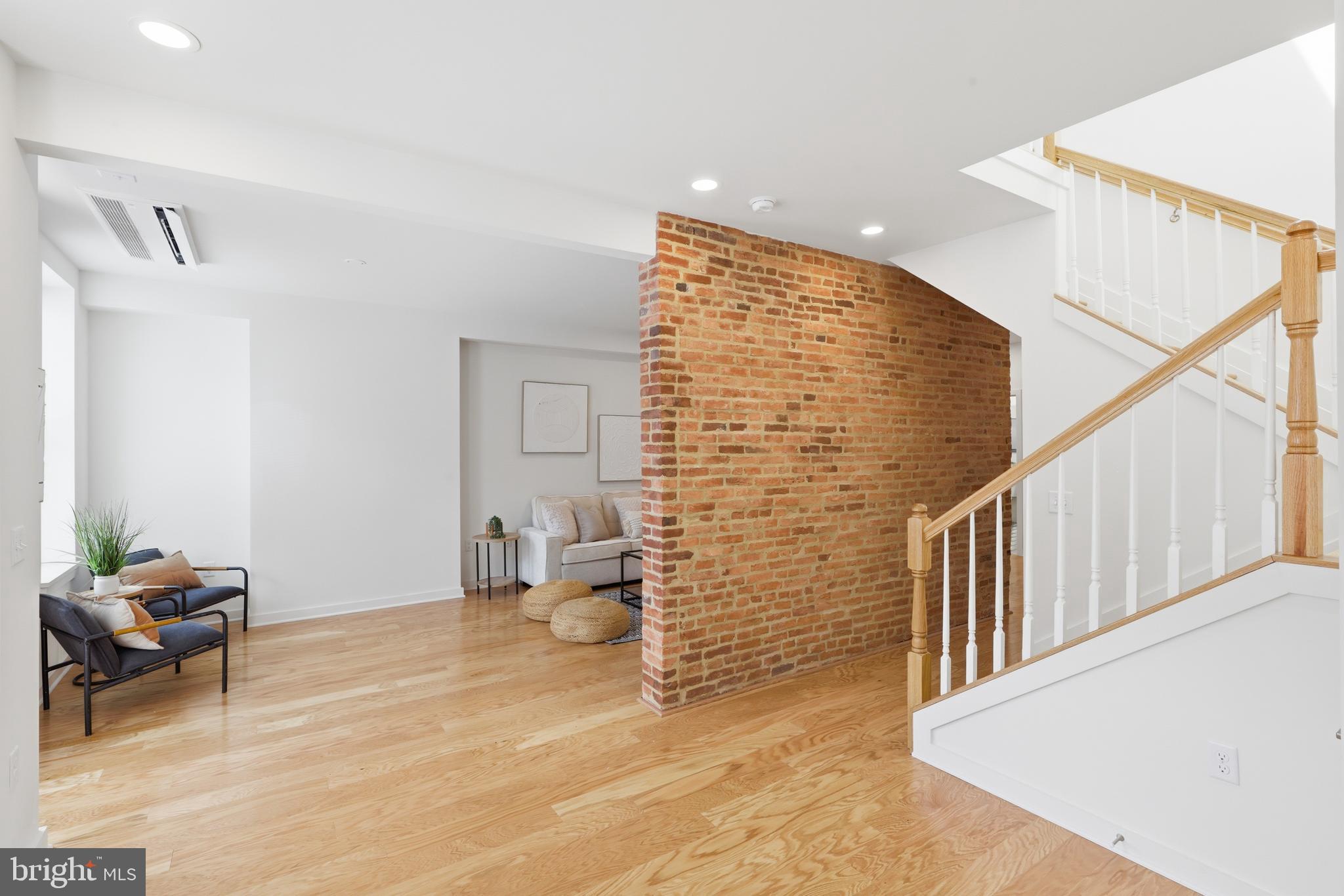 710 MURA STREET