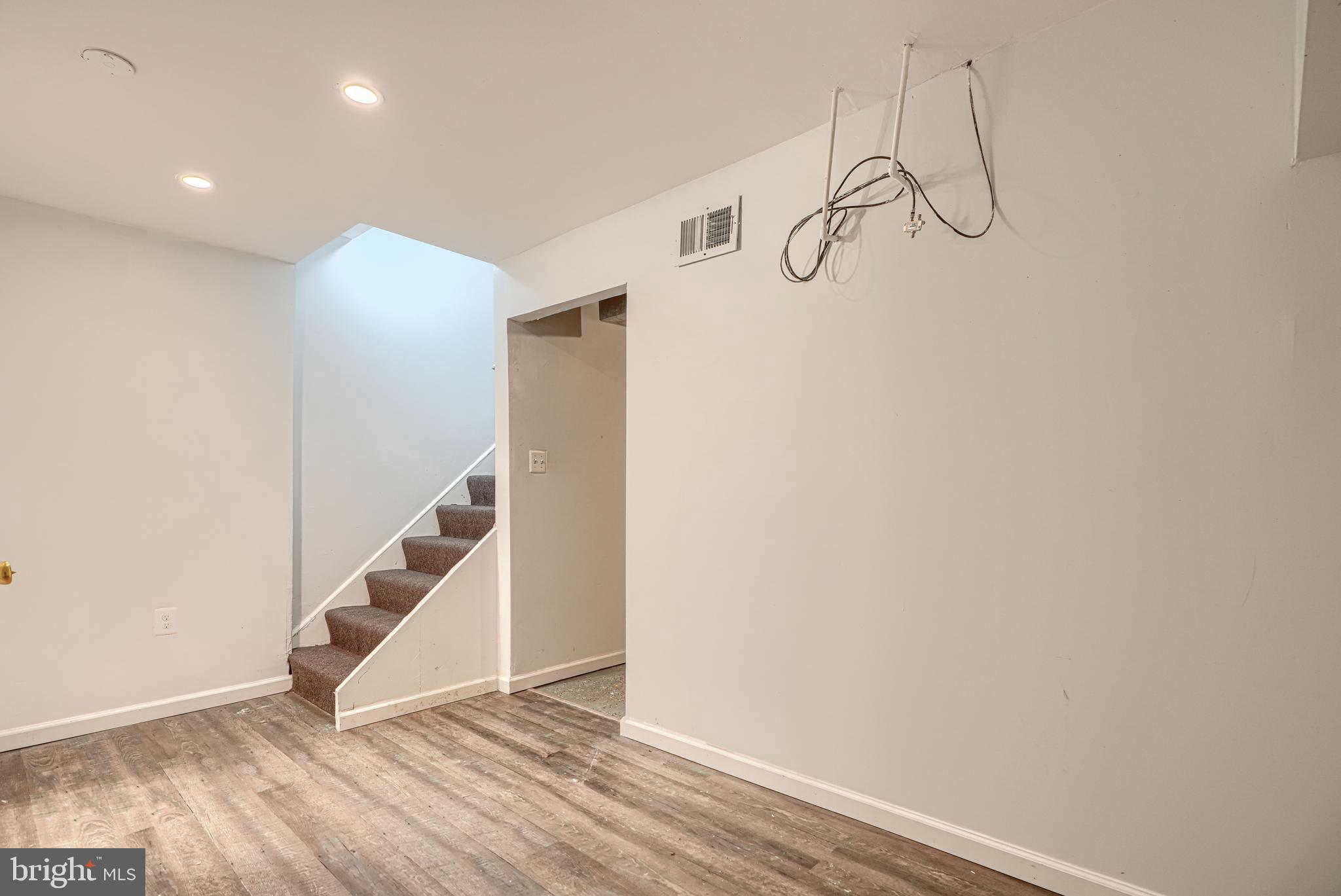 7 COBBER LANE