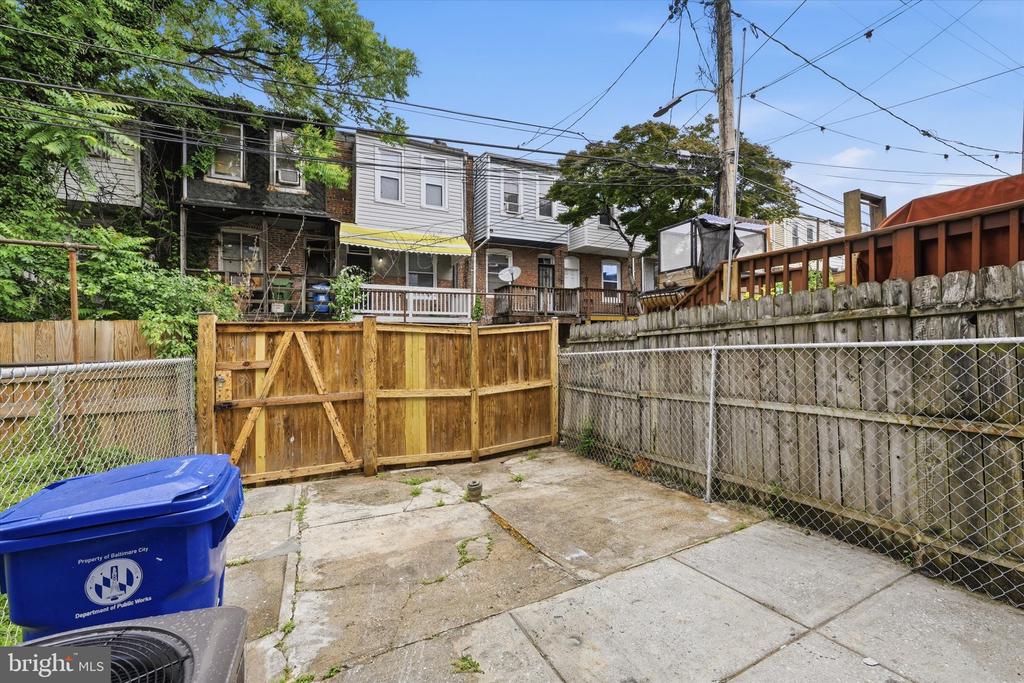 416 E 28TH STREET