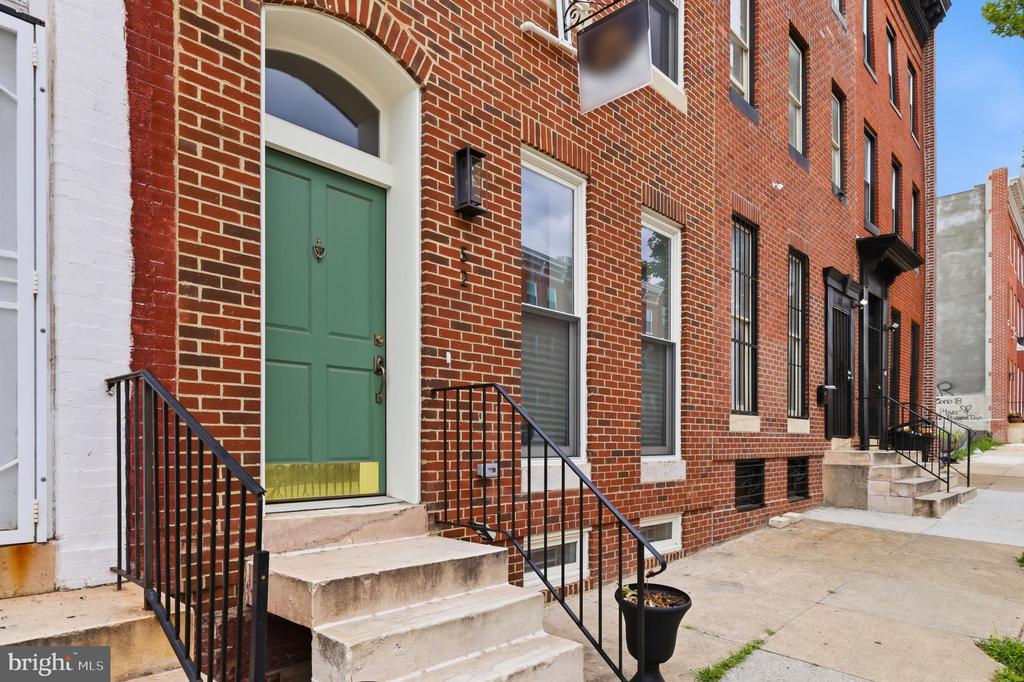 52 S FULTON AVENUE