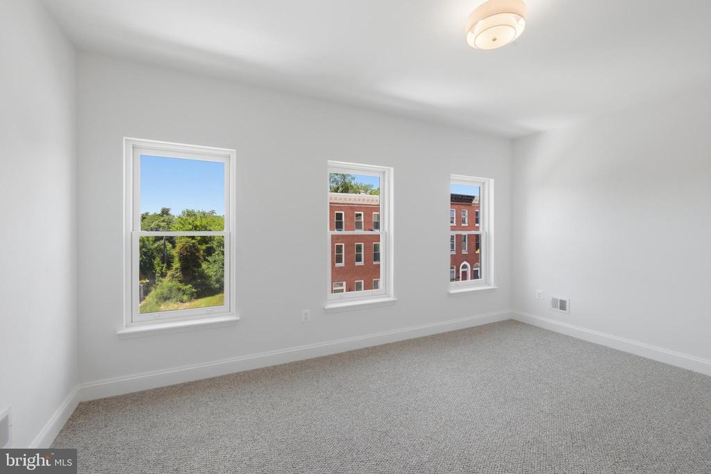 45 S FULTON AVENUE