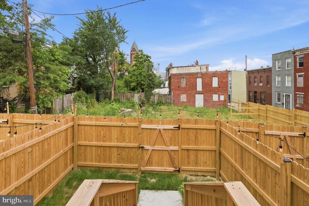 107 FULTON AVENUE S