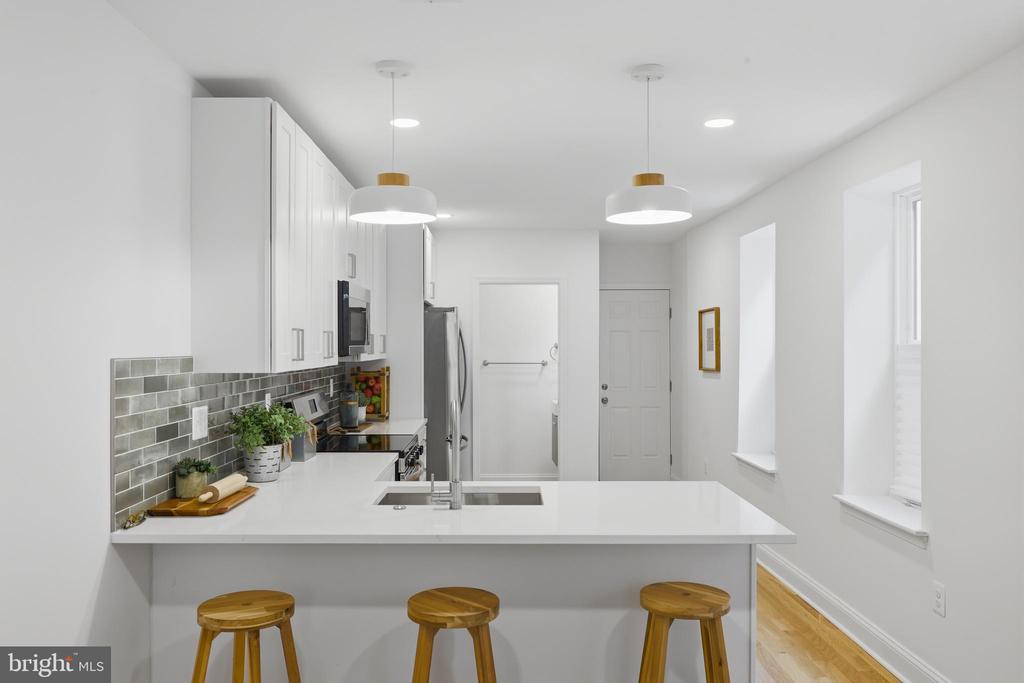 107 FULTON AVENUE S