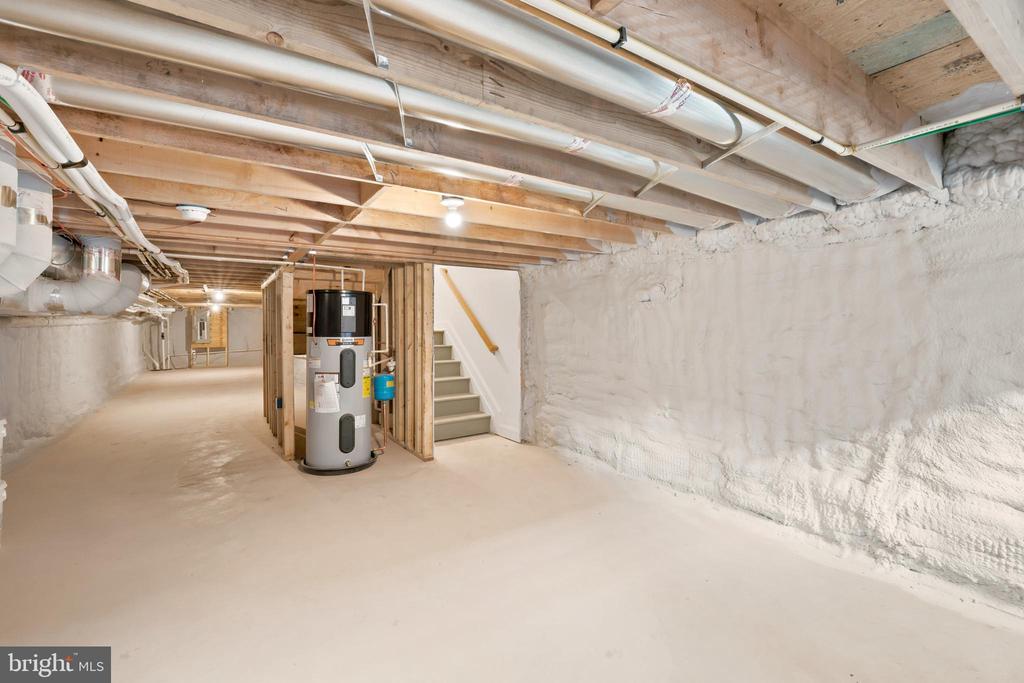 107 FULTON AVENUE S