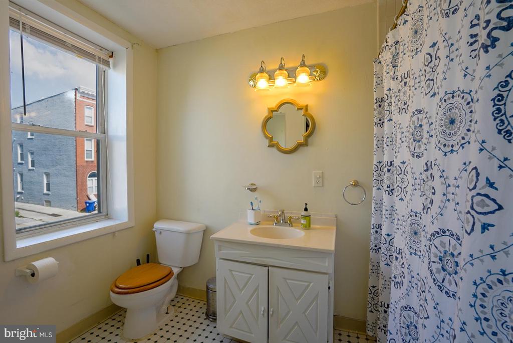 1501 LIGHT STREET Unit: 2ND FLOOR