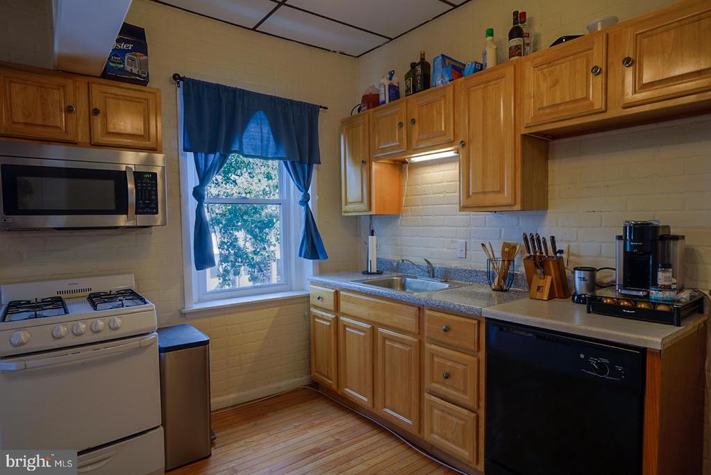 1501 LIGHT STREET Unit: 2ND FLOOR
