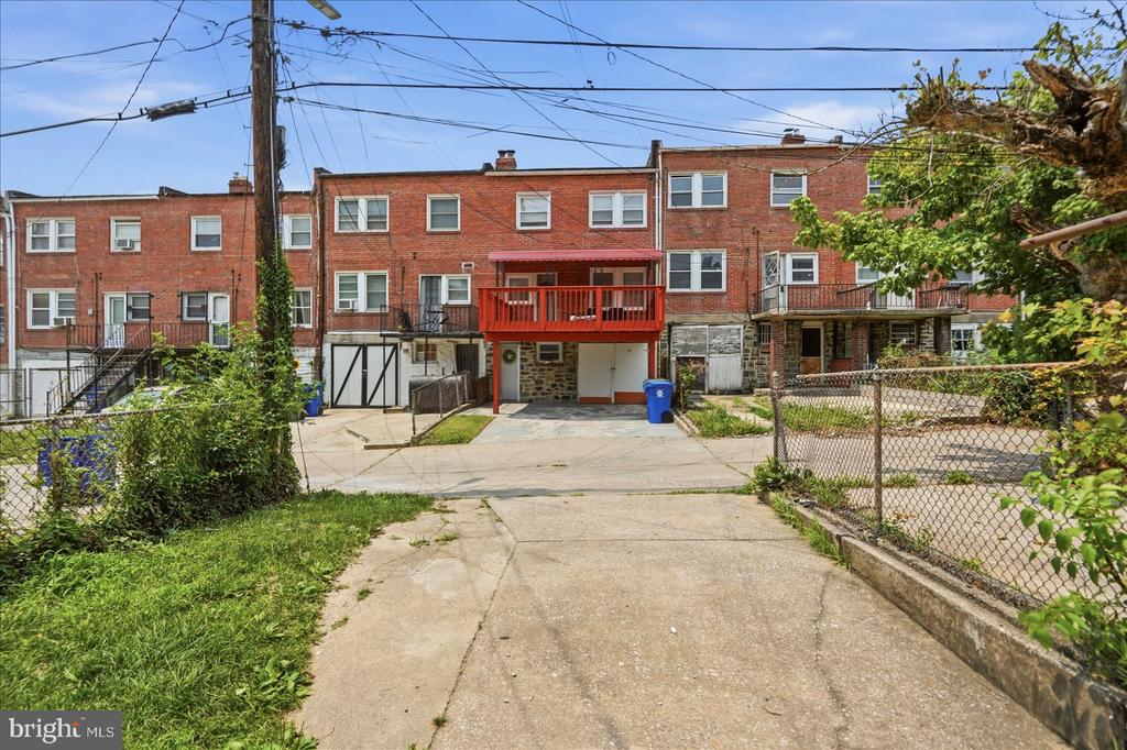 16 S MOUNT OLIVET LANE