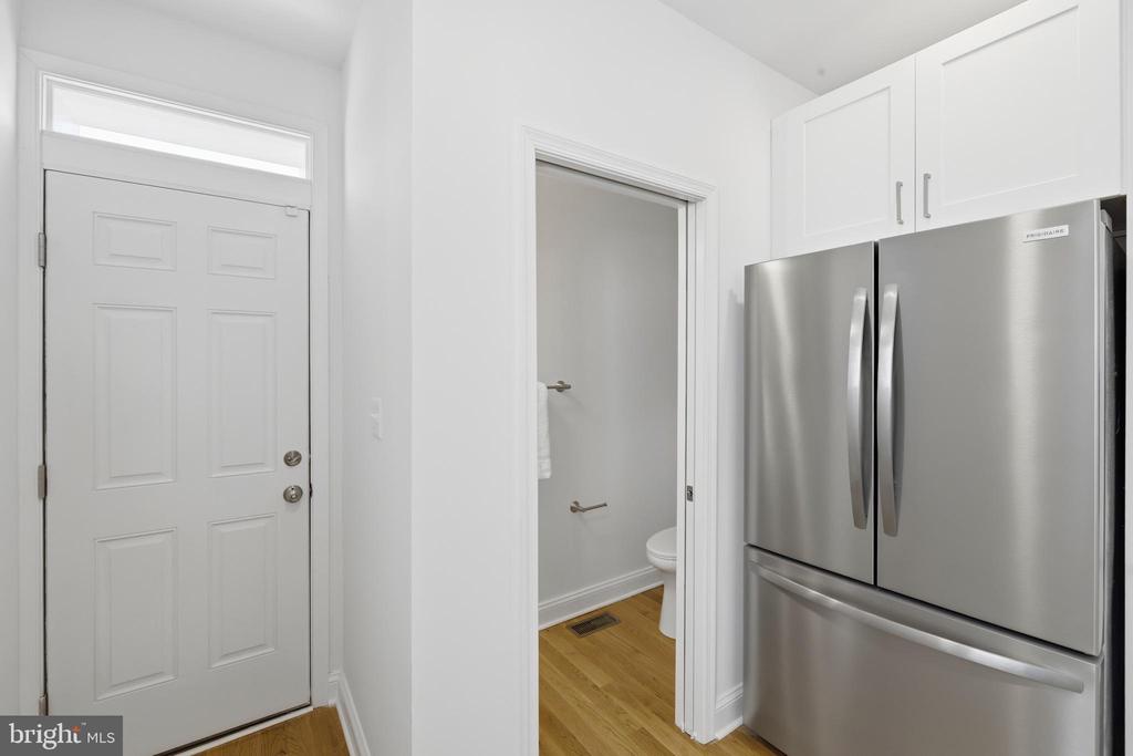 109 S FULTON AVENUE