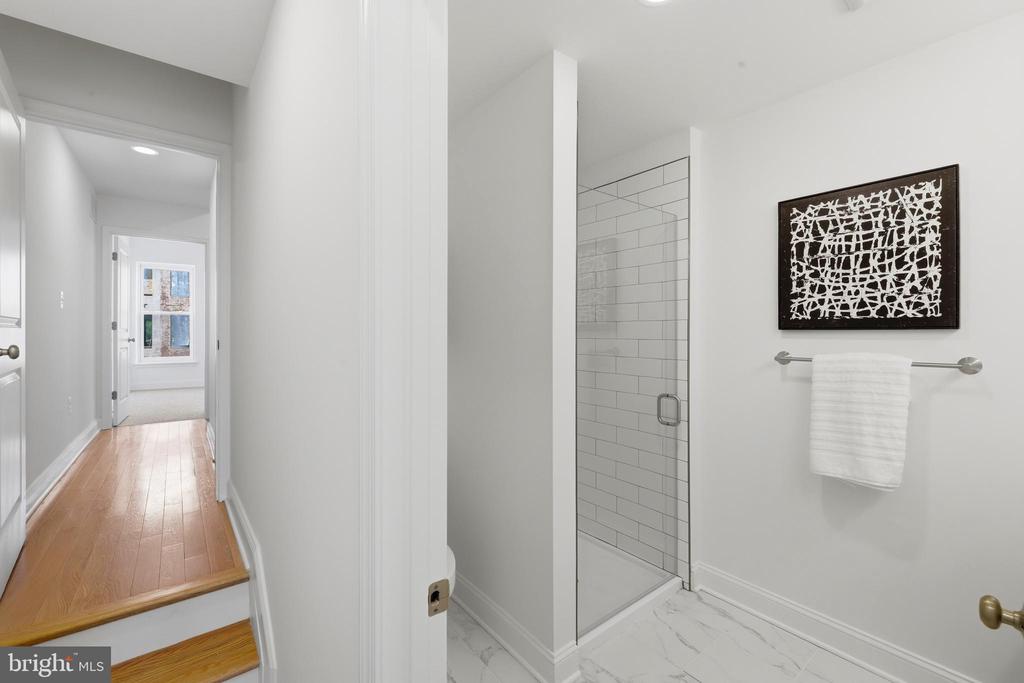 109 S FULTON AVENUE