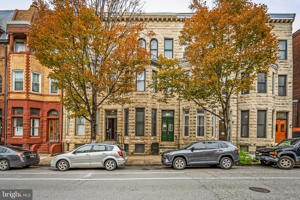 1710 SAINT PAUL STREET
