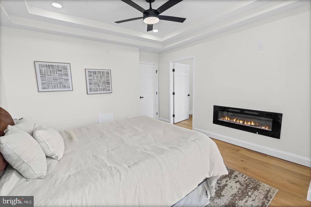 2530 HARLEM AVENUE