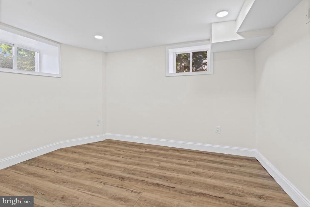 2530 HARLEM AVENUE
