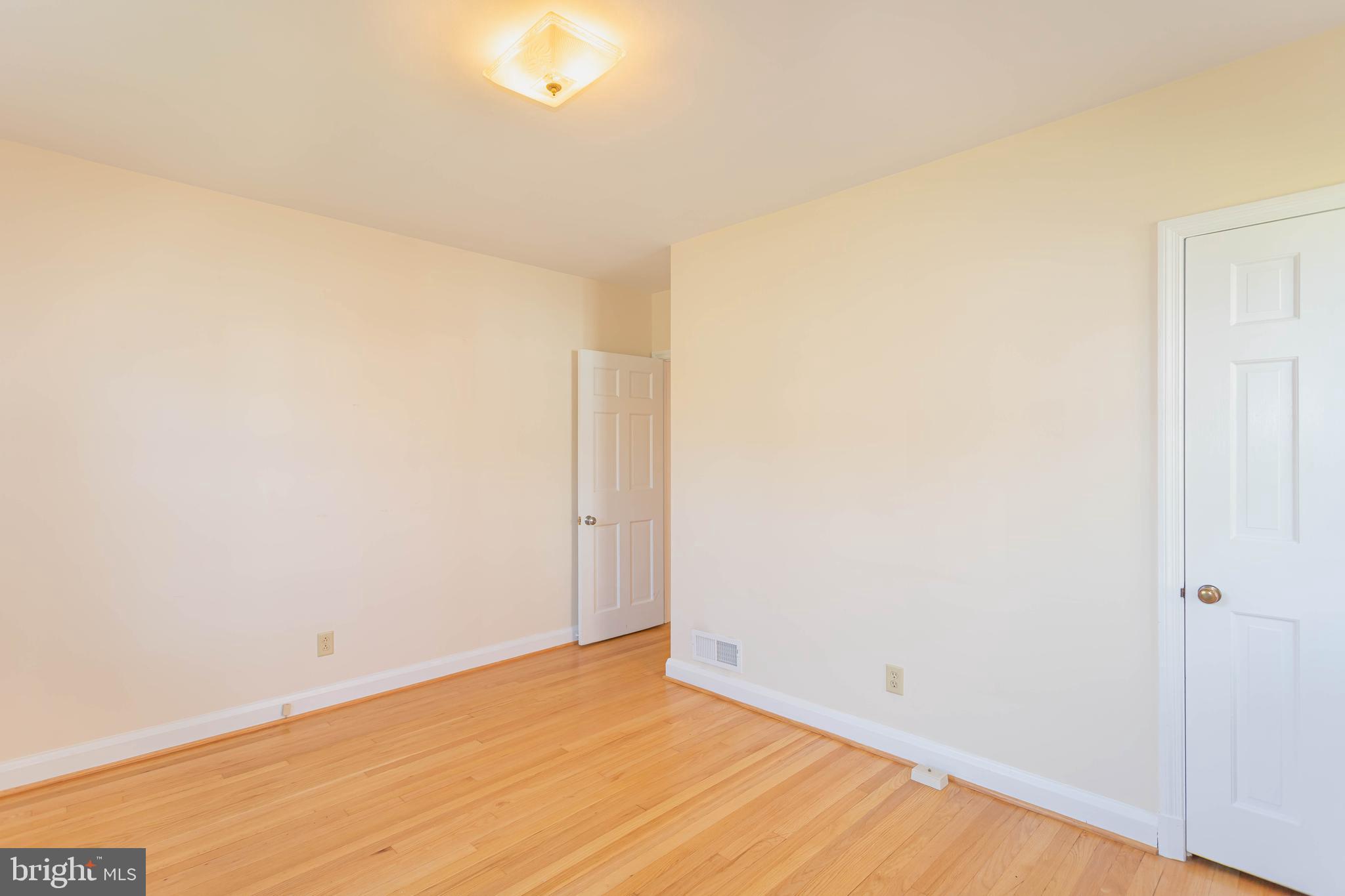 904 LOCUSTVALE ROAD