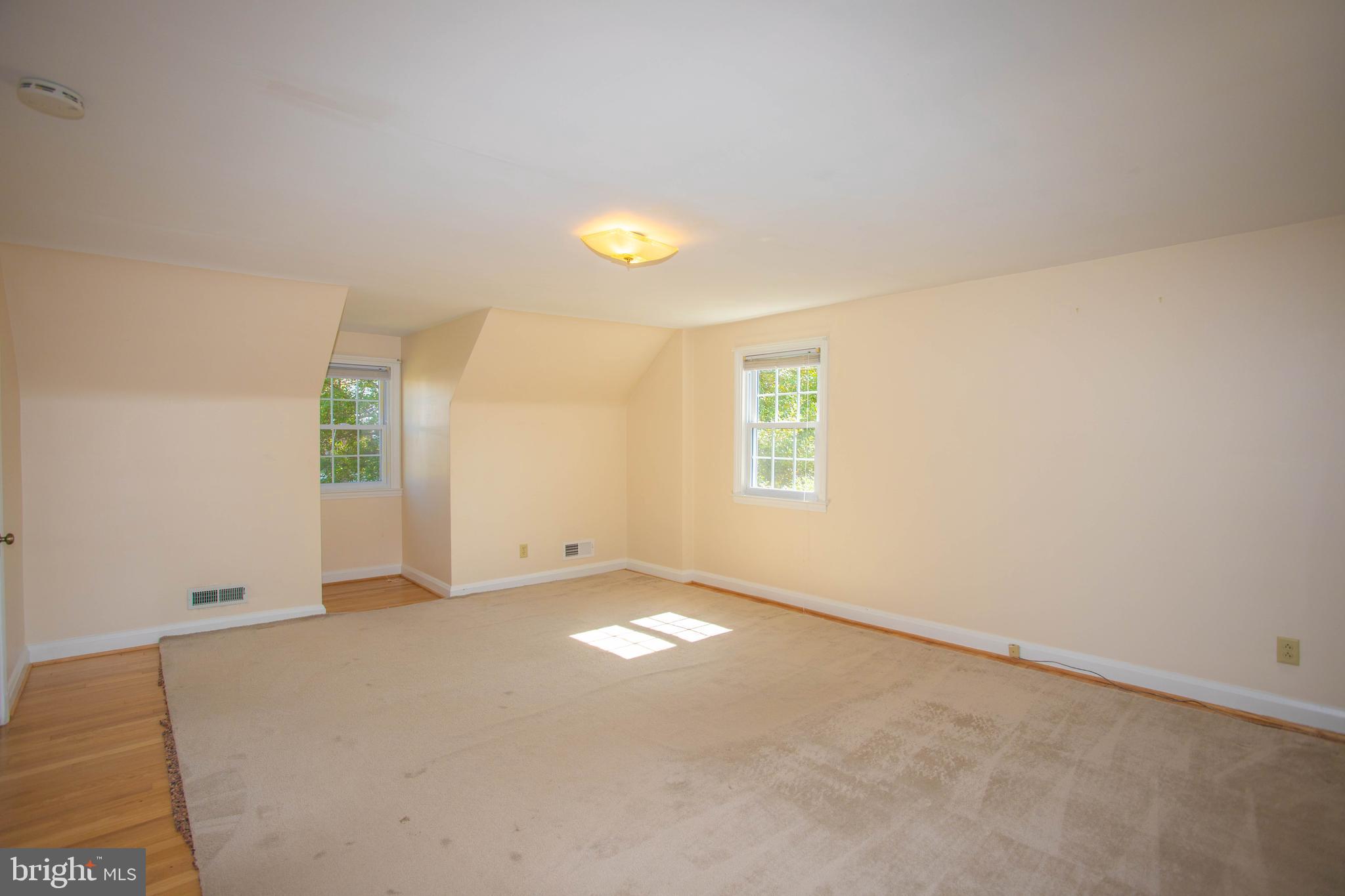 904 LOCUSTVALE ROAD
