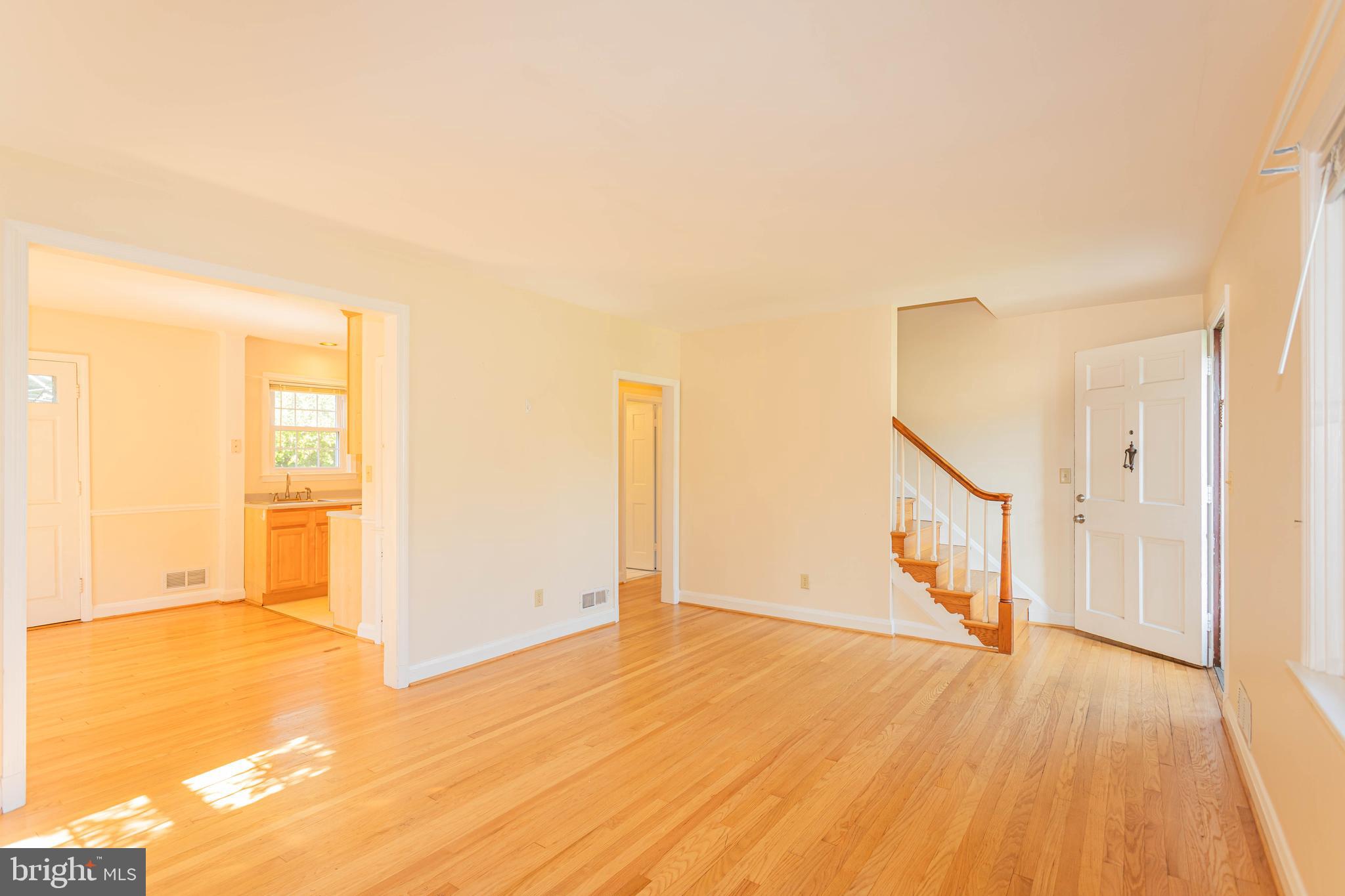 904 LOCUSTVALE ROAD
