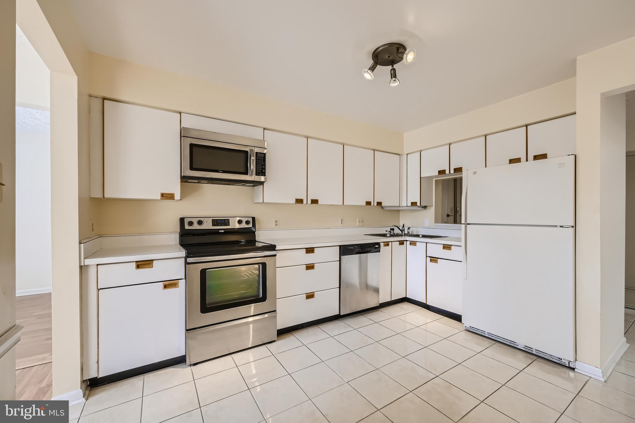 6929 CLEARWIND COURT 6929C