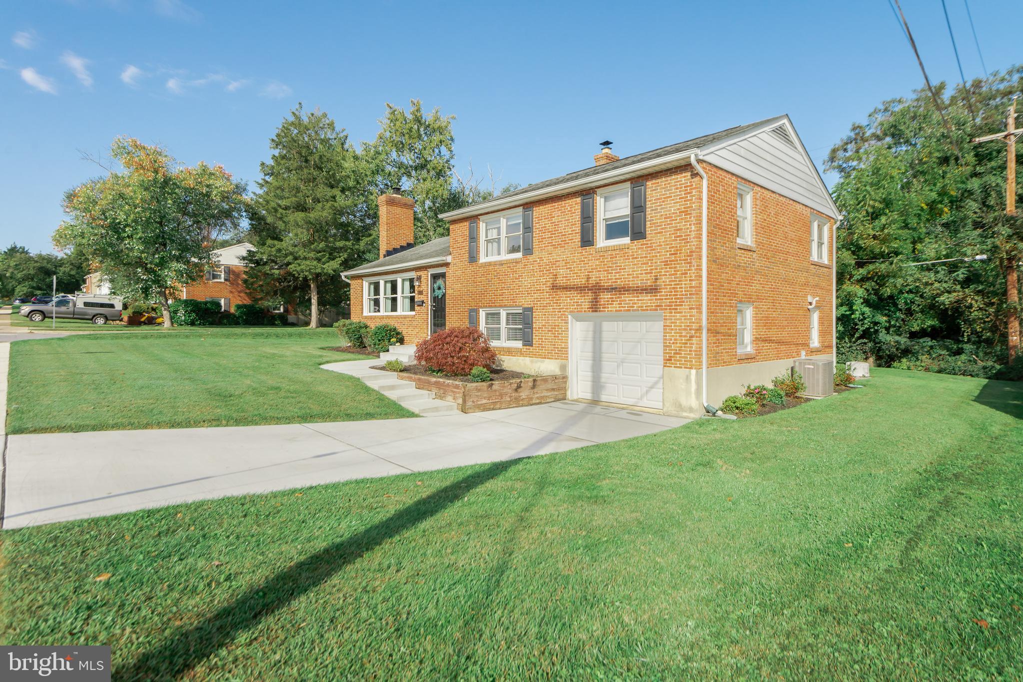 14 RIDGEFIELD ROAD